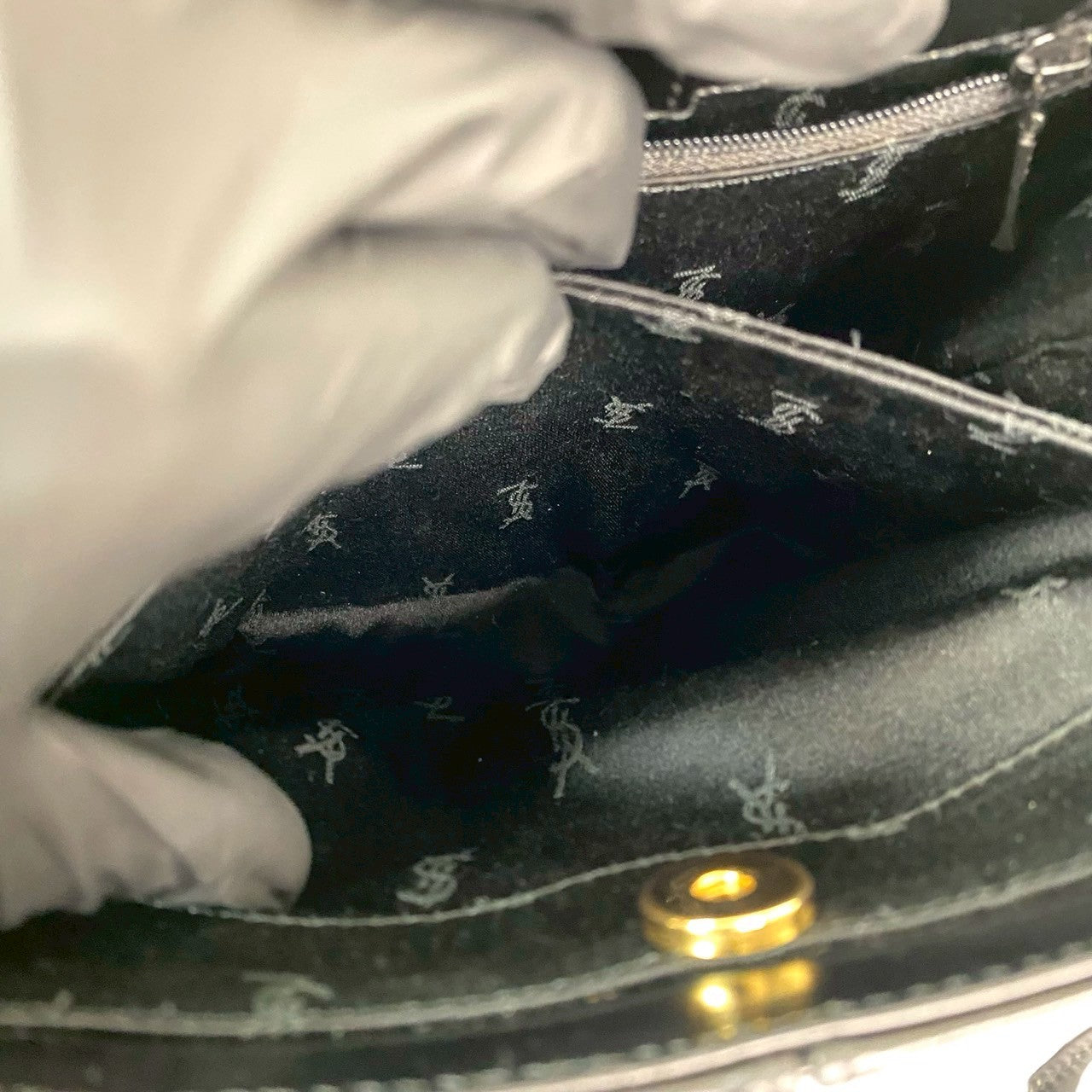 P*e様 美品　イヴサンローラン　ハンドバッグ YVES SAINT LAURENT イヴサンローラン ハンドバッグ