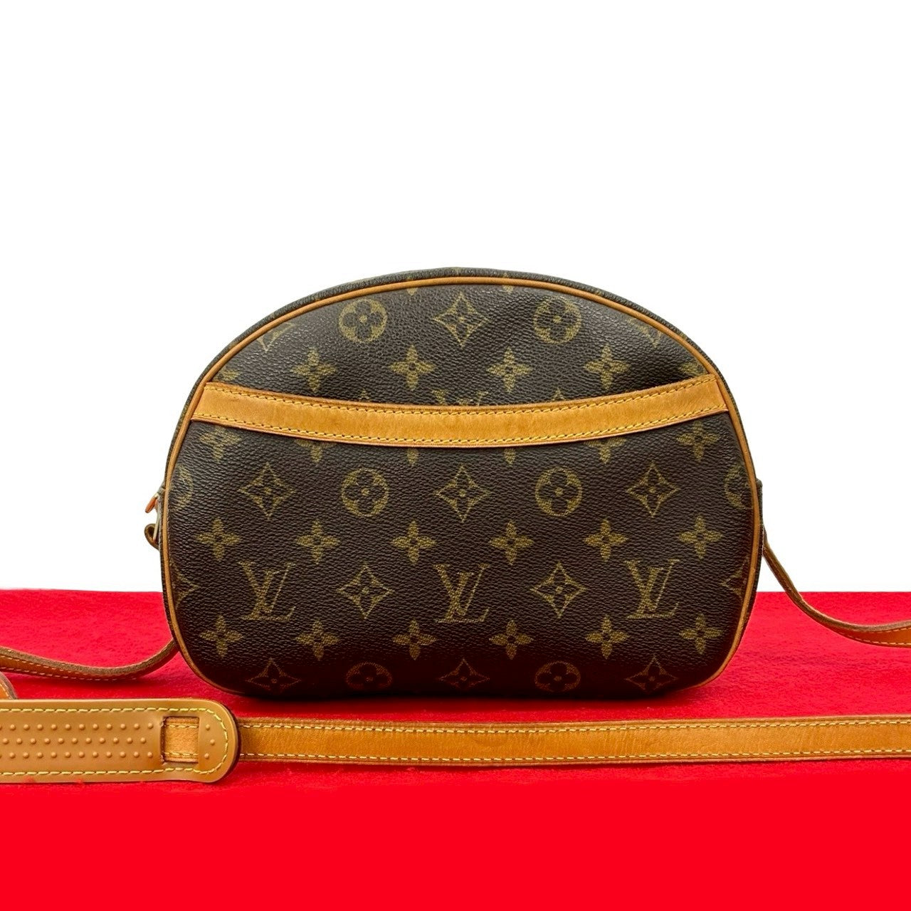 LOUIS VUITTON ルイヴィトン ブロワ ショルダーバッグ M51221 