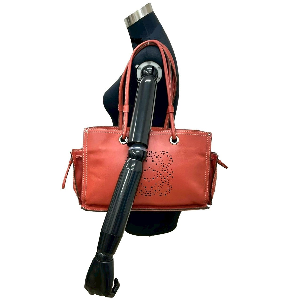 美品　LOEWE(ロエベ)　赤　ハンドバッグ パーティーバッグ LOEWE ロエベ ハンドバッグ – Trip