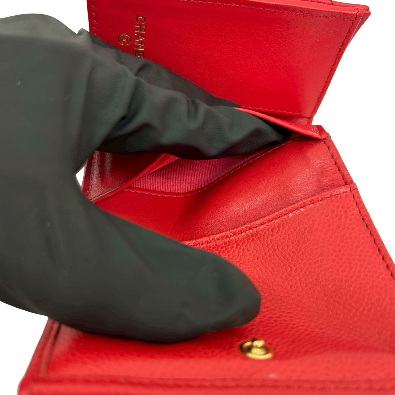 CHANEL 赤 三つ折り財布　シャネル　正規品 CHANEL シャネル 三つ折り財布 – Trip