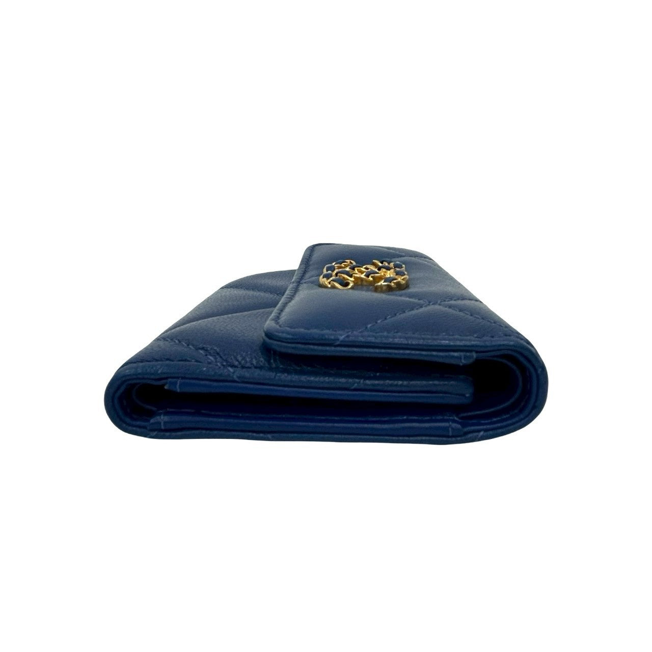 CHANEL シャネル 二つ折り財布 – Trip