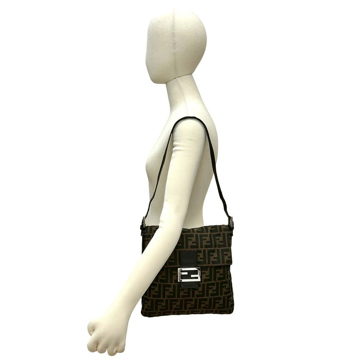 shoulder bag fendi mamma bucket