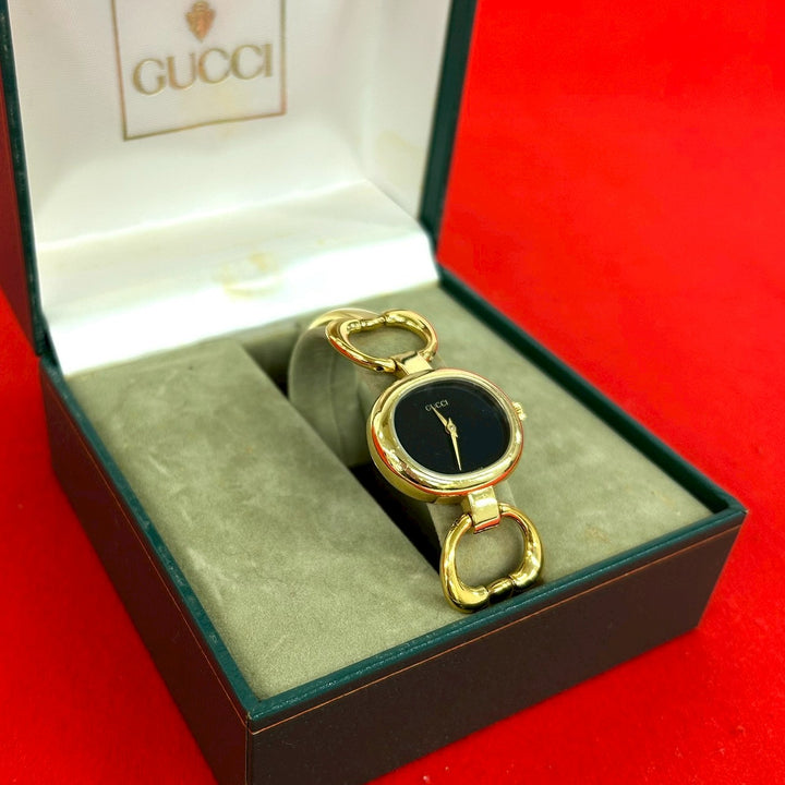 腕時計 グッチ 1600 バングル ウォッチ