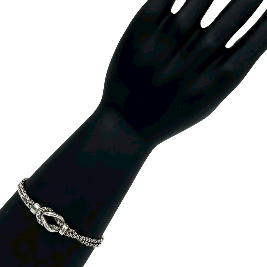 blurRubbingTiffany Double Rope Center Knot BureRubbingCut