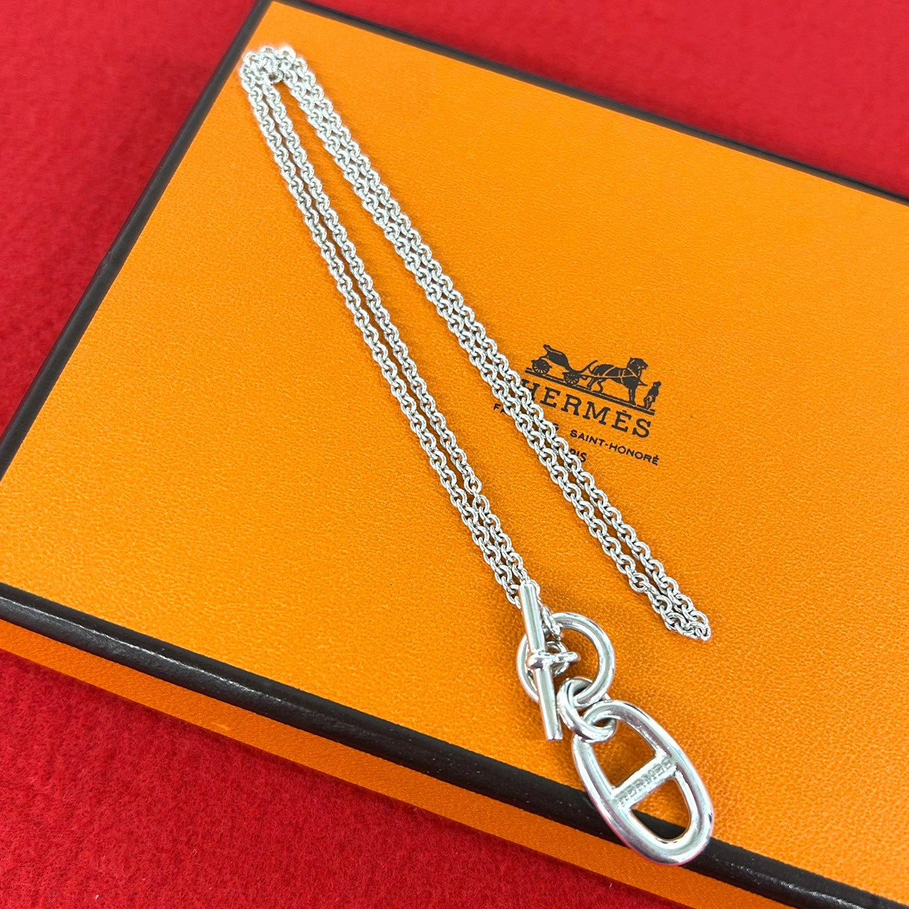 【新品未使用保証書付き】エルメス　シェーヌダンクル　アミュレット　ネックレス HERMES エルメス シェーヌダンクル アミュレット ネックレス – Trip