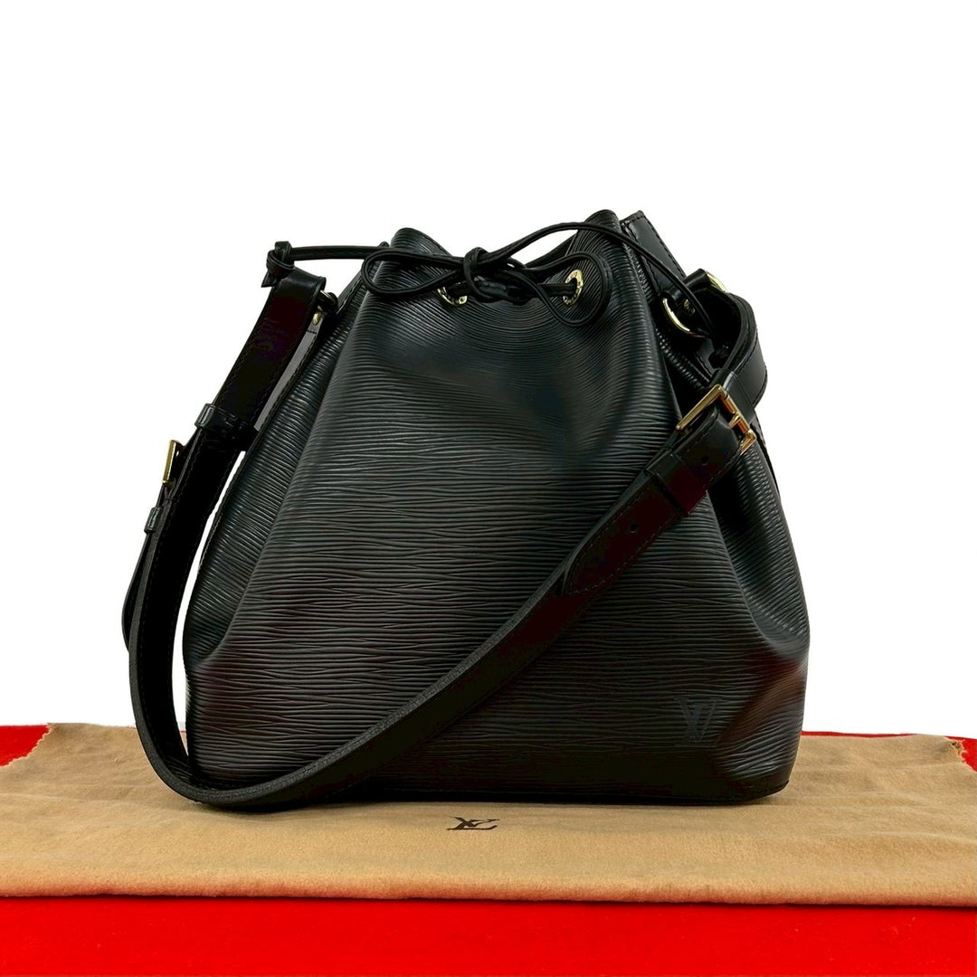 Shoulder bag Louis Vuitton Petit Noe