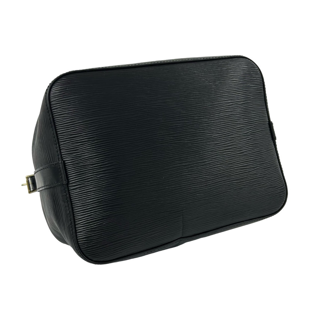 Shoulder bag Louis Vuitton Petit Noe