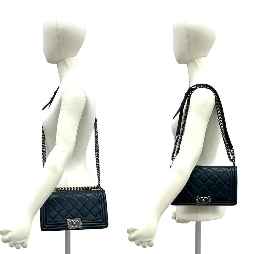 ショルダーバッグ シャネル