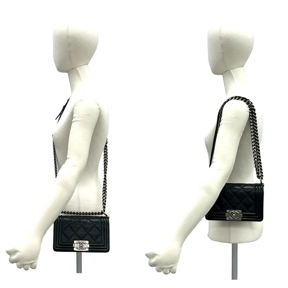 ショルダーバッグ シャネル