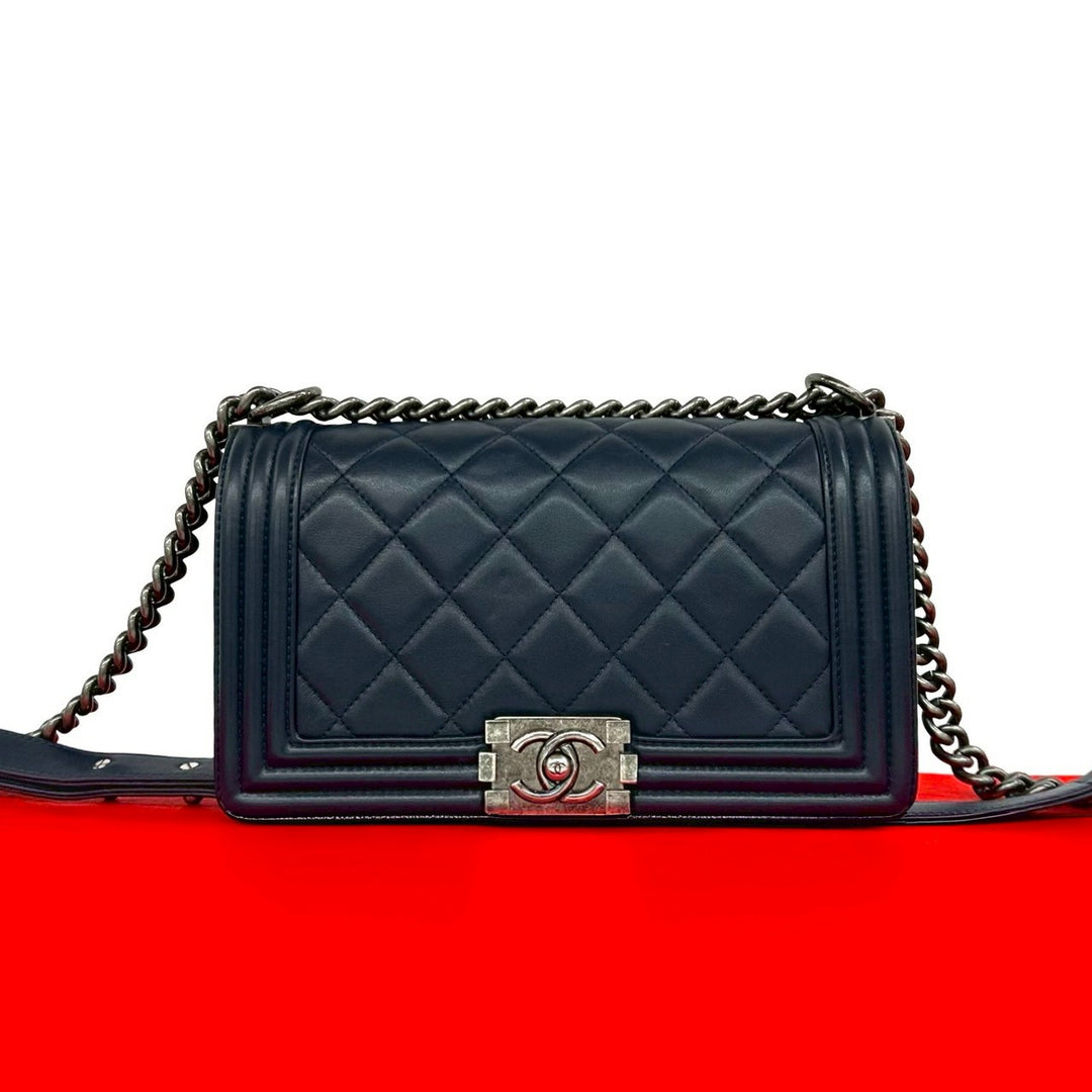 ショルダーバッグ シャネル