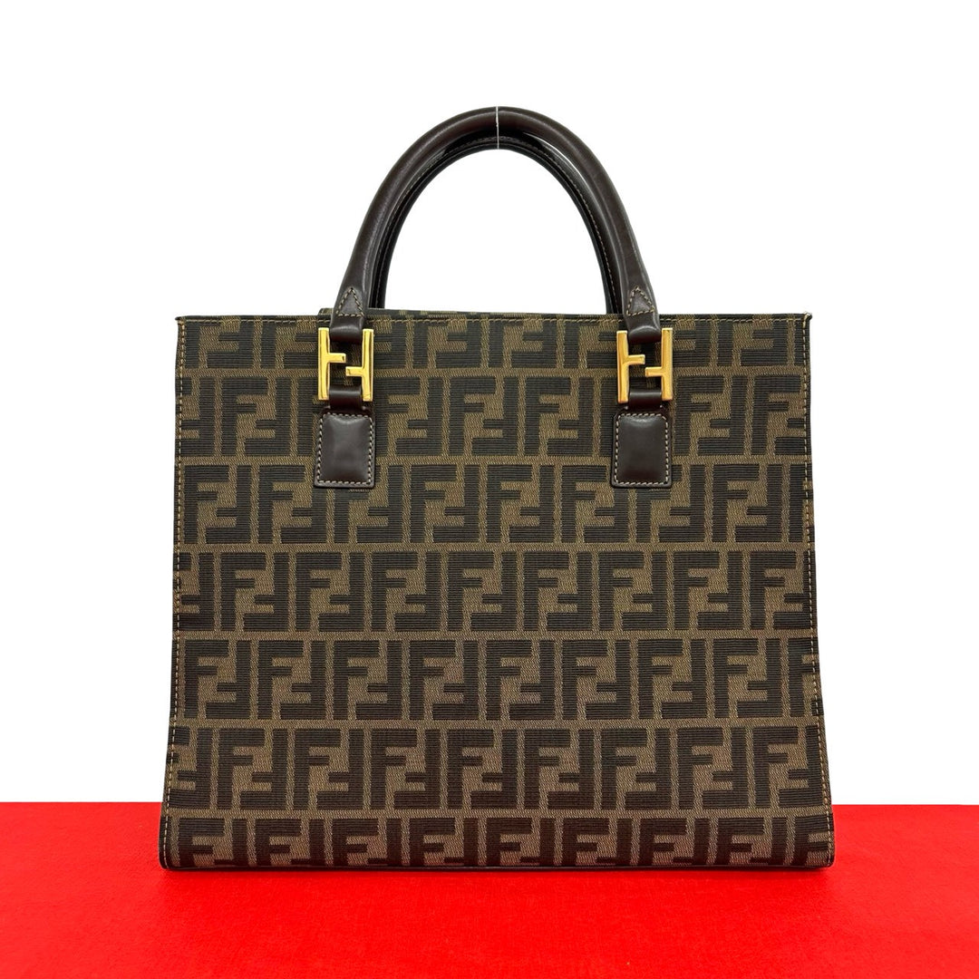 ハンドバッグ フェンディ