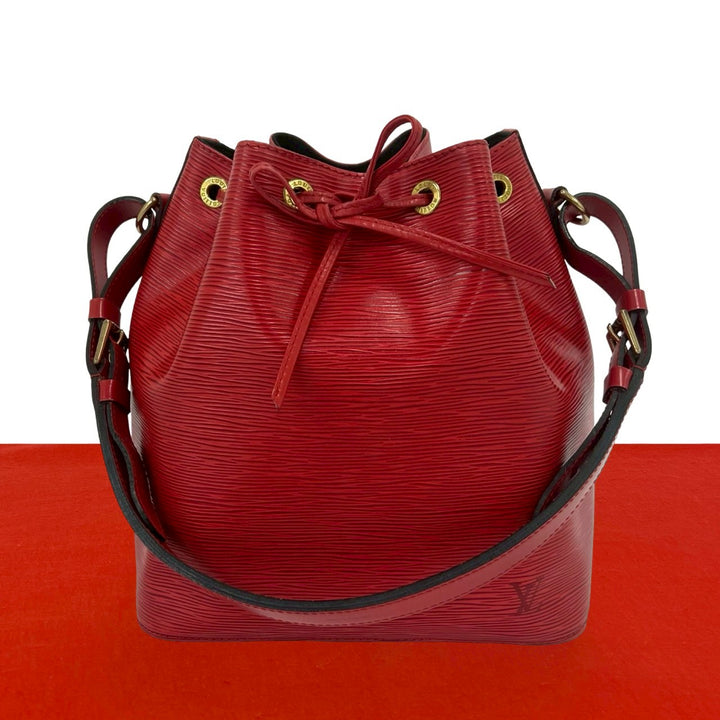 Shoulder bag Louis Vuitton Petit Noe
