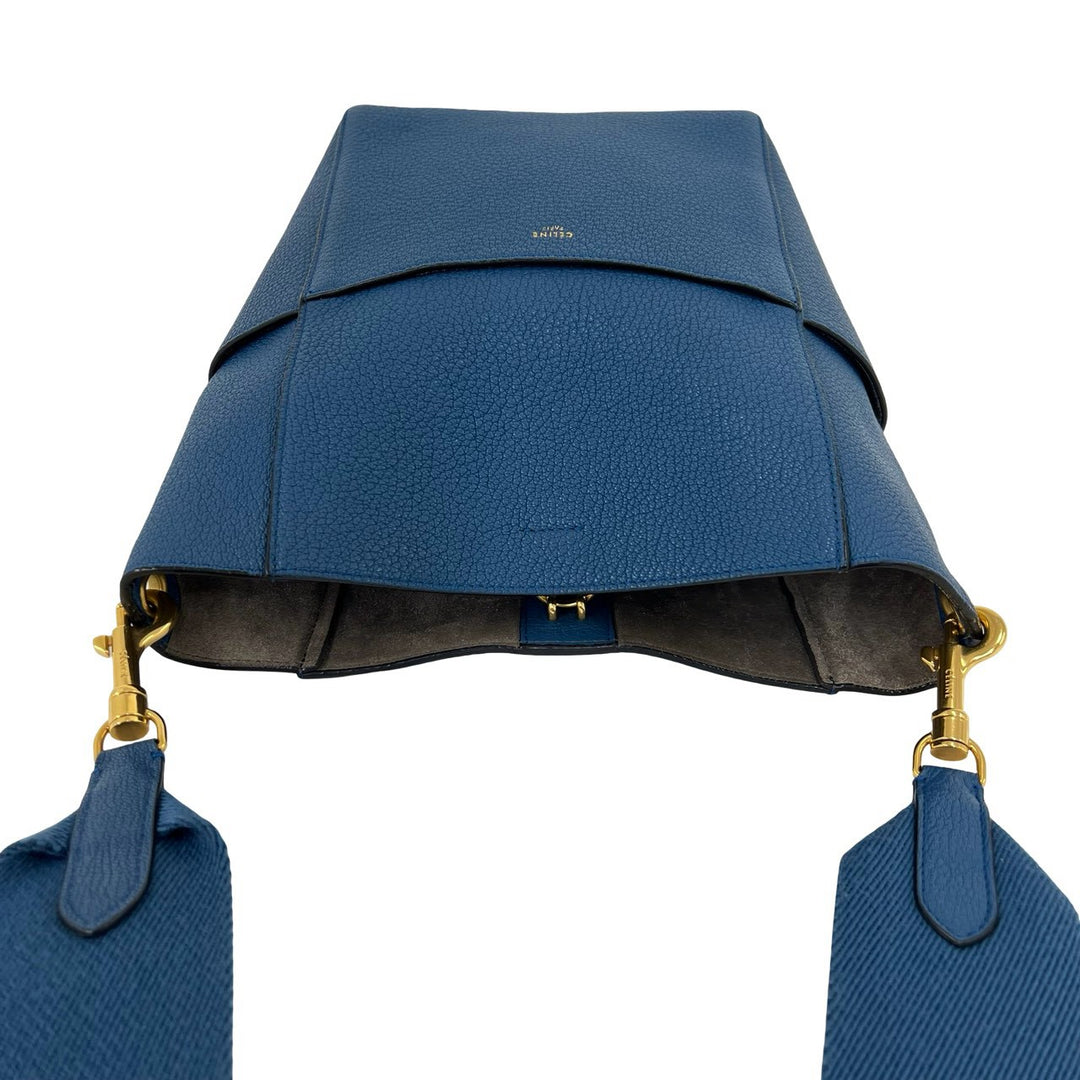 ショルダーバッグ セリーヌ サングルバケット