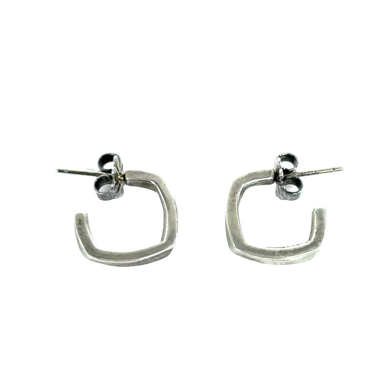 ティファニー　廃盤ピアス TIFFANY&Co. ティファニー (Vintage) トルク フープ ピアス – Trip
