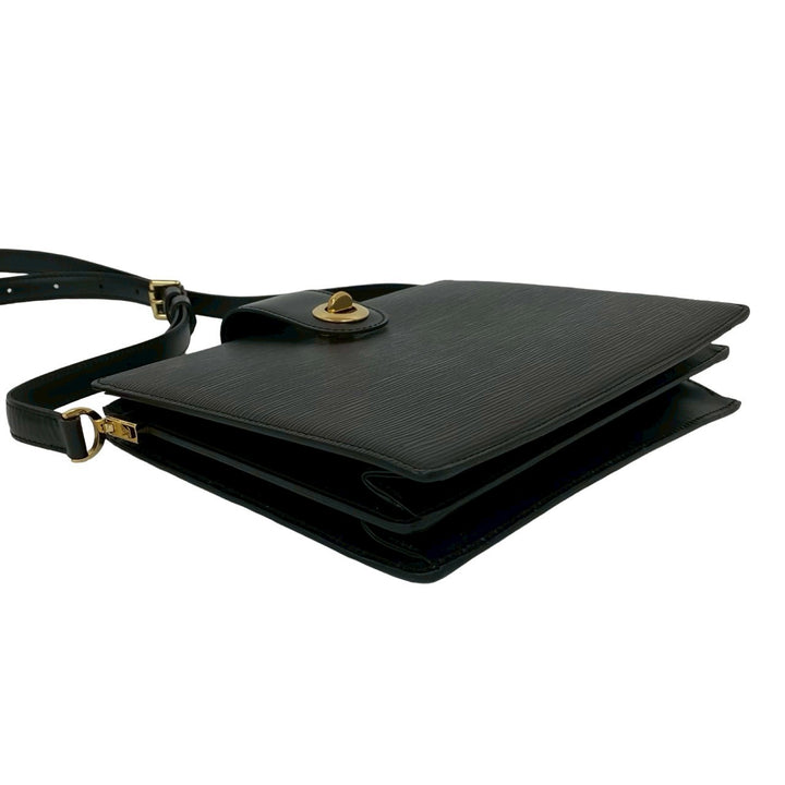 shoulder bag louis vuitton capuchin
