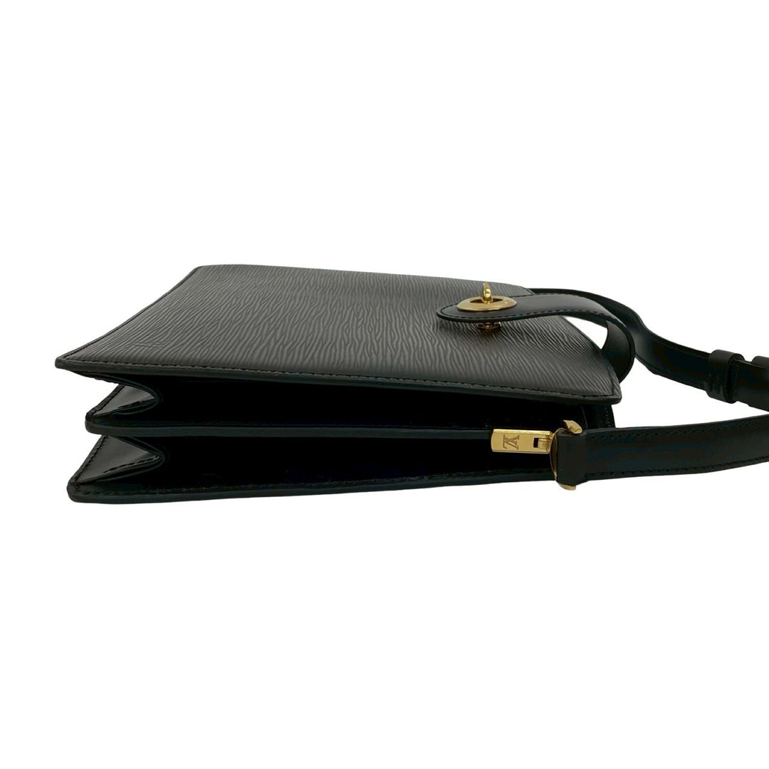 shoulder bag louis vuitton capuchin