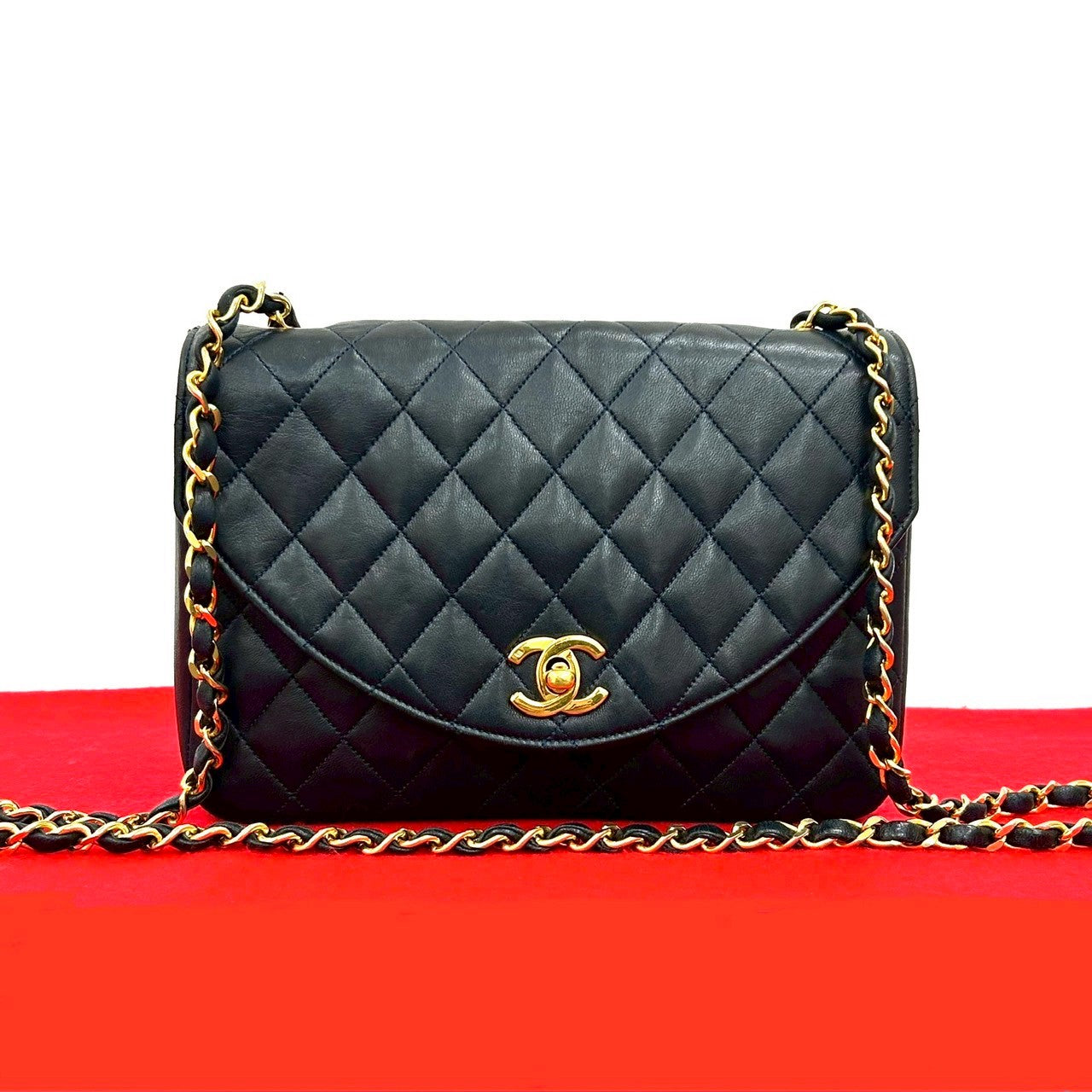 CHANEL シャネル (Vintage) ショルダーバッグ – Trip