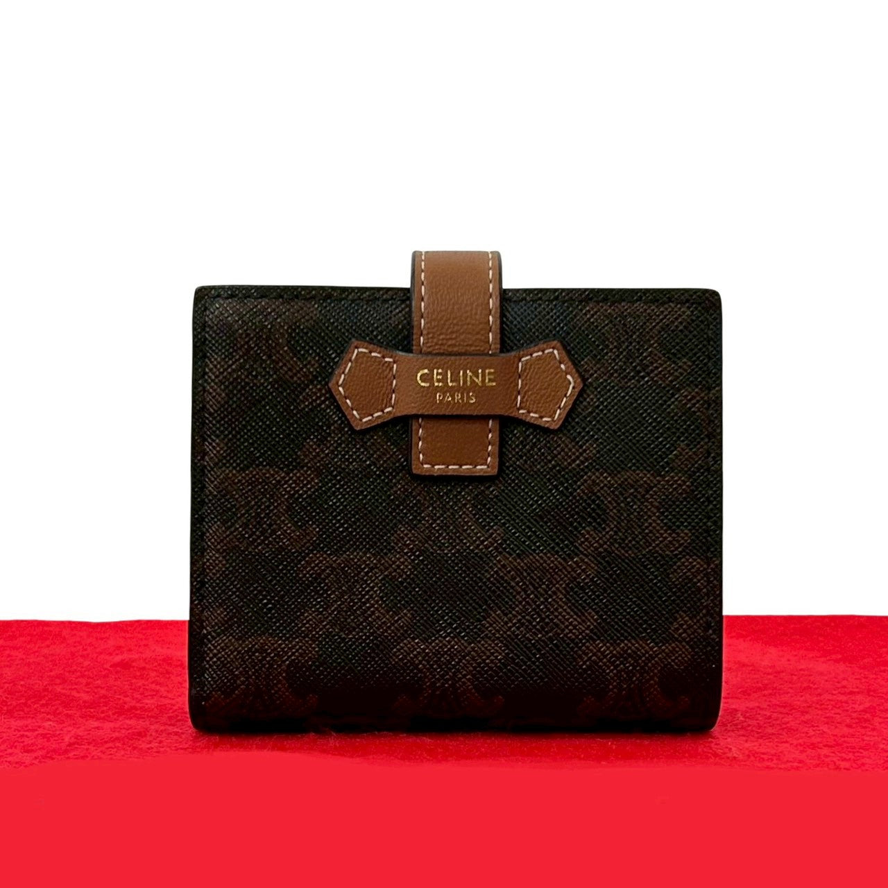 極美品✨　CELINE セリーヌ　ブラック 二つ折り財布　ストラップウォレット CELINE 二つ折り財布 スモールストラップ ウォレット ⭐️新型 極美品