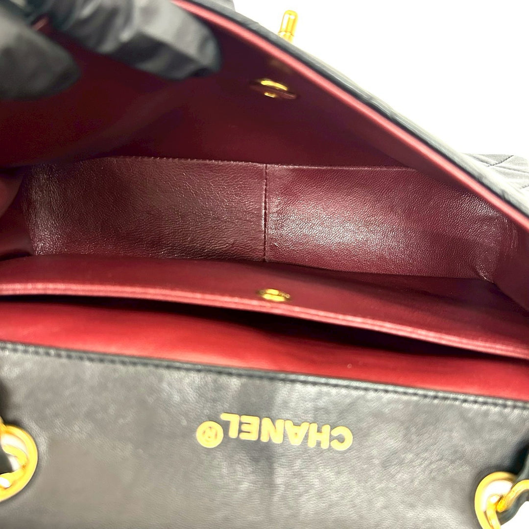 ショルダーバッグ シャネル