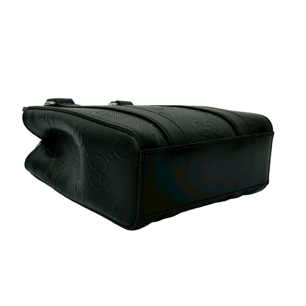 GUCCI グッチ GGエンボス ショルダーバッグ – Trip