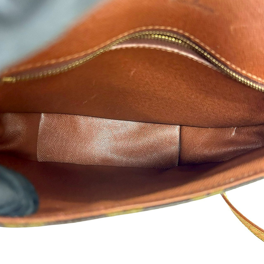 Shoulder bag Louis Vuitton Chantilly PM