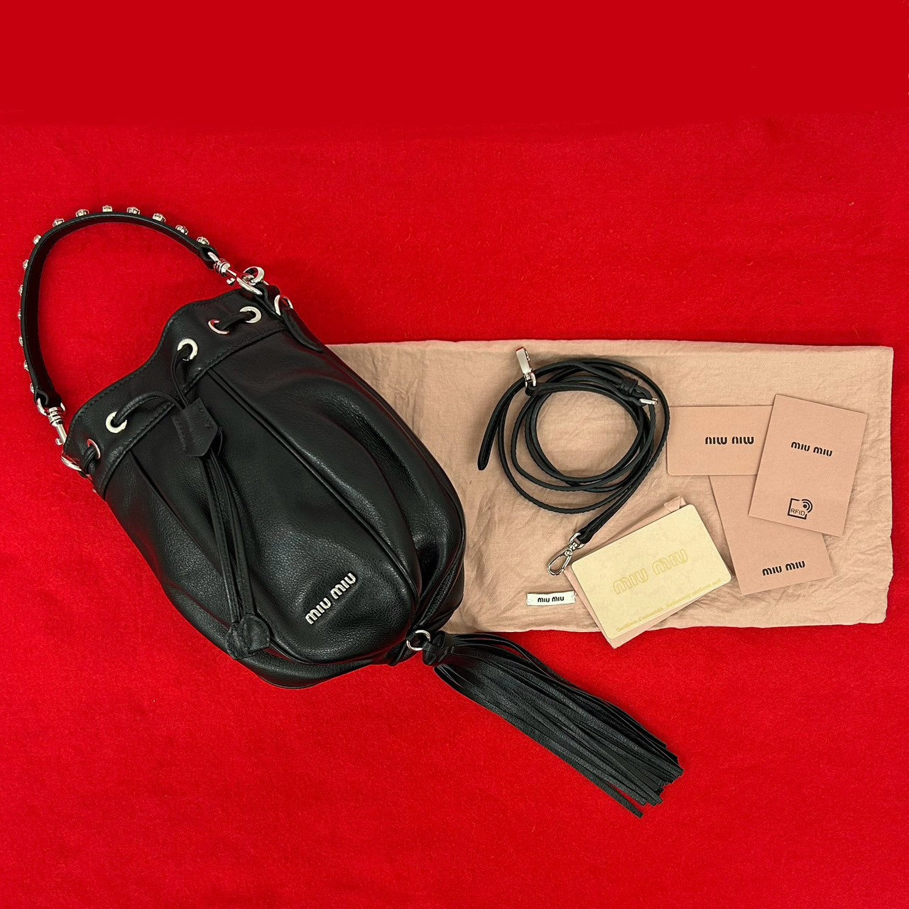 miumiuビンテージショルダーバッグ miumiu】アーカイブ ヴィンテージ