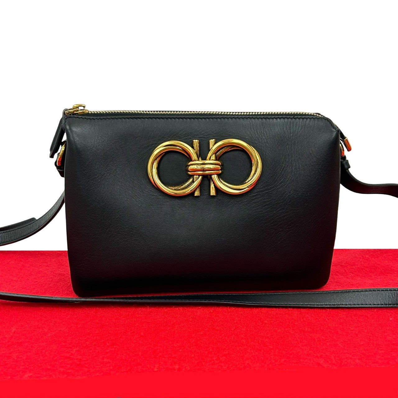 Salvatore Ferragamo サルヴァトーレフェラガモ ショルダーバッグ – Trip