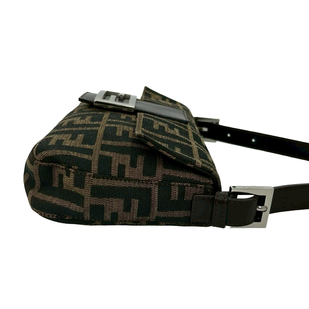 FENDI フェンディ (Vintage) マンマバケット ショルダーバッグ – Trip FENDI フェンディ (Vintage) マンマバケット ショルダーバッグ – Trip