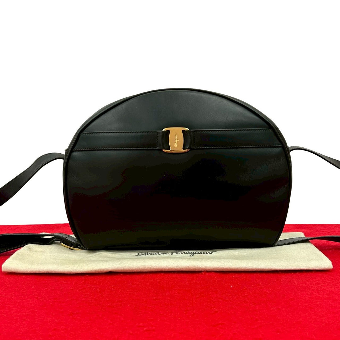 ショルダーバッグ サルヴァトーレフェラガモ