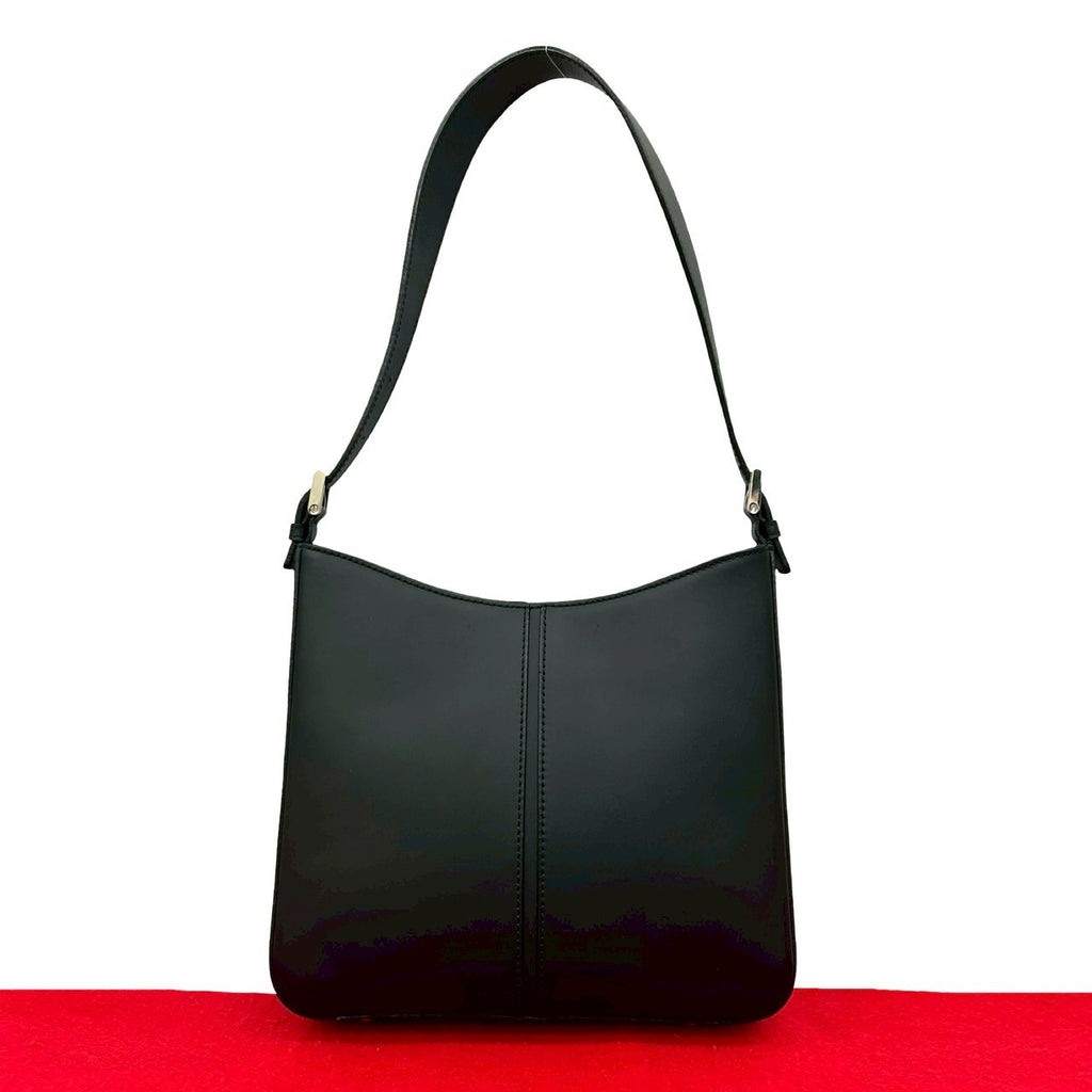 極美品　バーバリー　ショルダーバッグ　ノバチェック　ロゴ刻印　レザー　ブラック BURBERRY バーバリー ロゴ 刻印 ノバチェック 柄 ショルダーバッグ – Trip