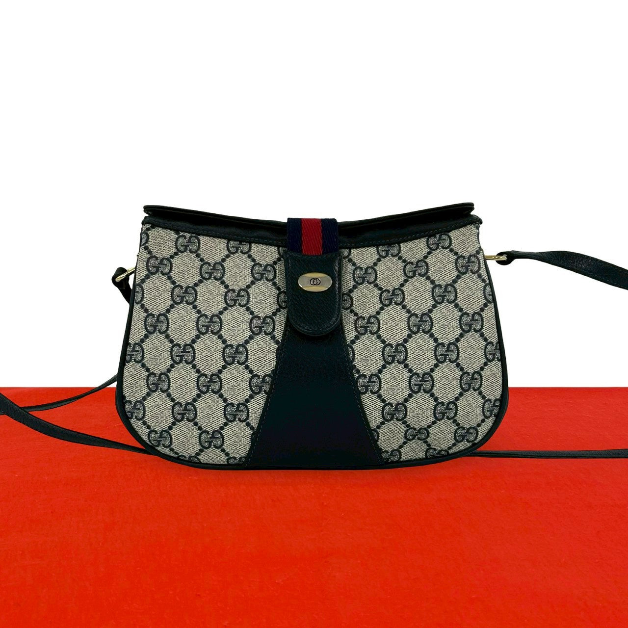 GUCCI グッチ (Vintage) ショルダーバッグ – Trip