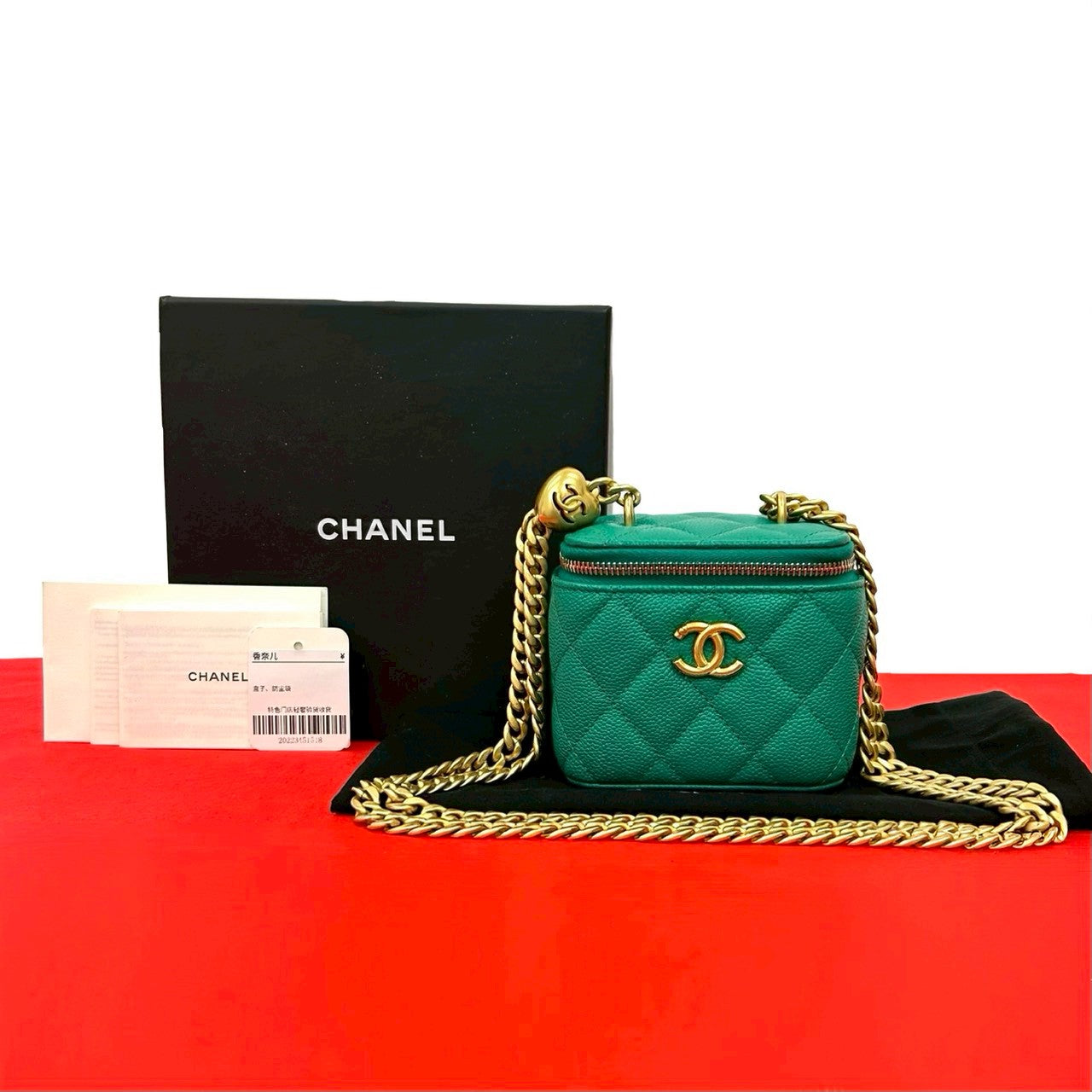 Chanel ショルダーバッグ ブラック/グリーン CHANEL シャネル ショルダーバッグ – Trip