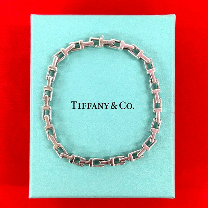 blurRubbingTiffany T narrow blurRubbingCut