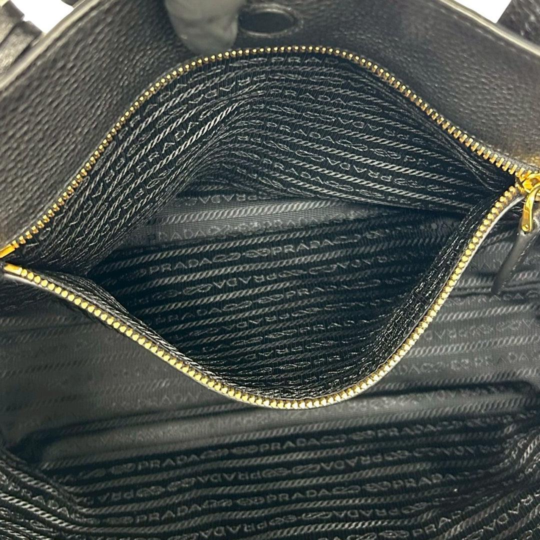 tote bag prada