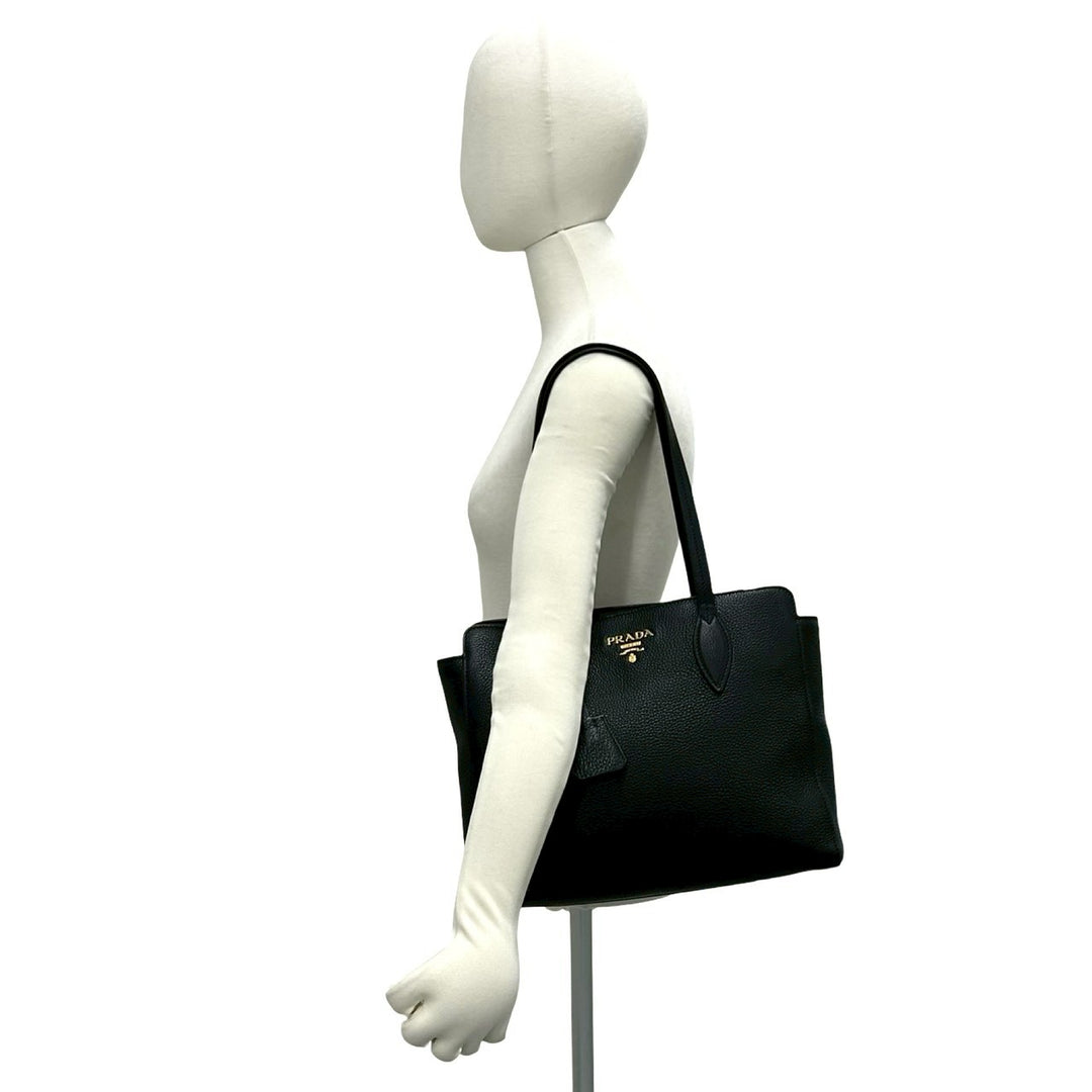 tote bag prada