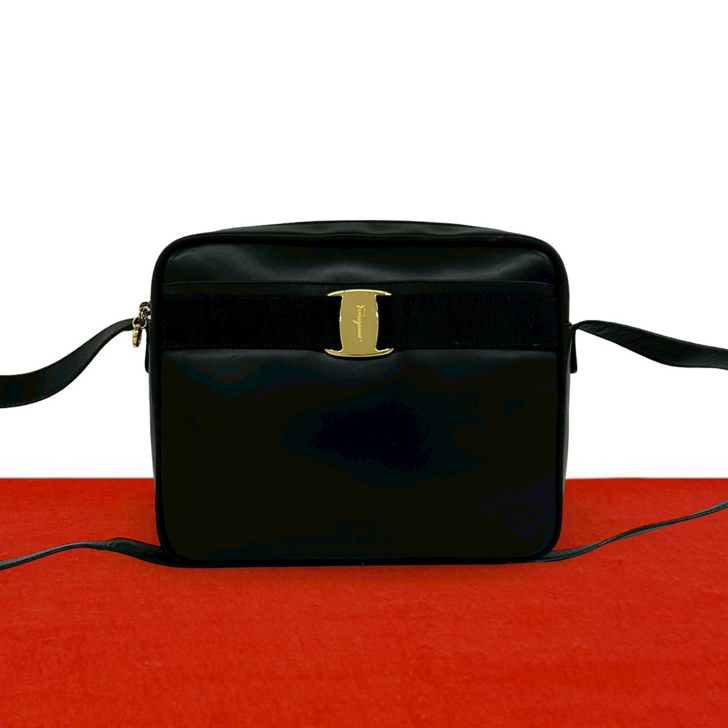 ☆*☆様 SalvatoreFerragamo 6 1/2 Salvatore Ferragamo サルヴァトーレフェラガモ (Vintage) ショルダー