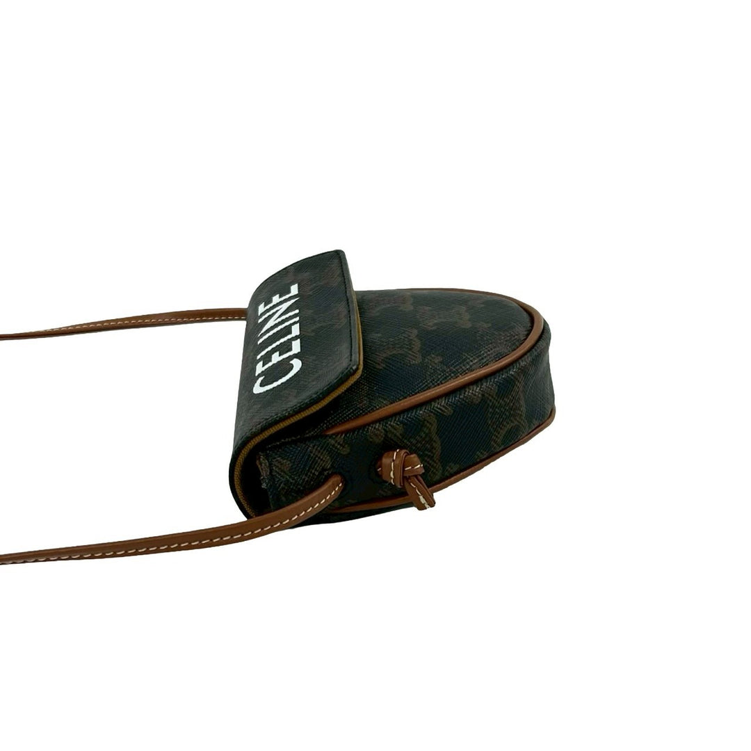 ショルダーバッグ セリーヌ トリオンフ トライアングル バッグ