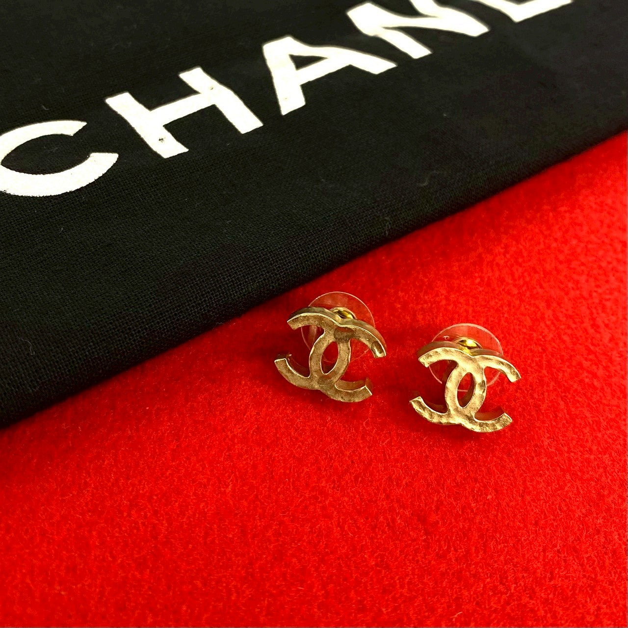 CHANEL シャネル ピアス – Trip