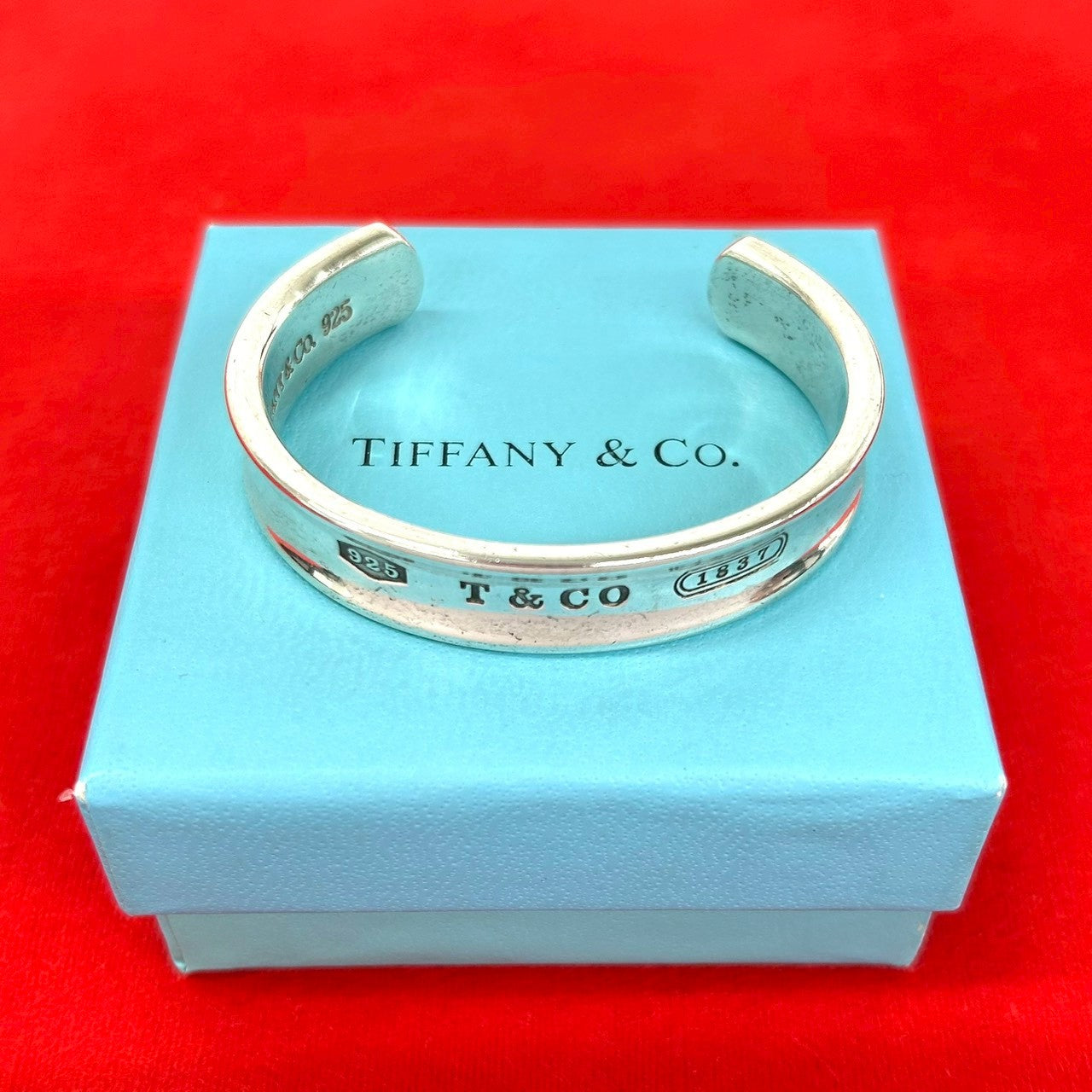ティファニー ナローバングル TIFFANY&Co. ティファニー ナロー バングル – Trip