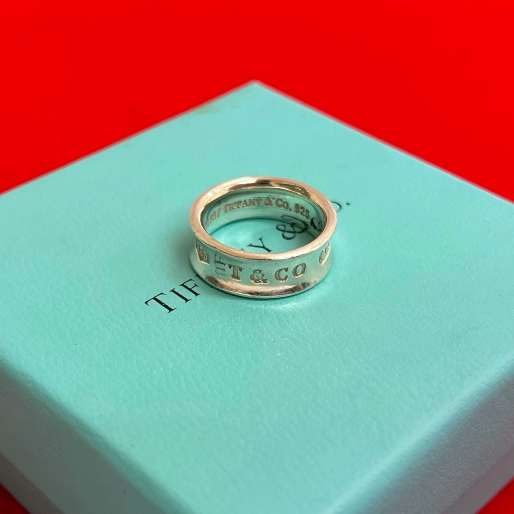 TIFFANY&Co. ティファニー ナローリング リング・指輪 – Trip