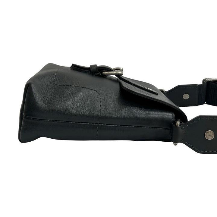 Shoulder bag Louis Vuitton Yuma