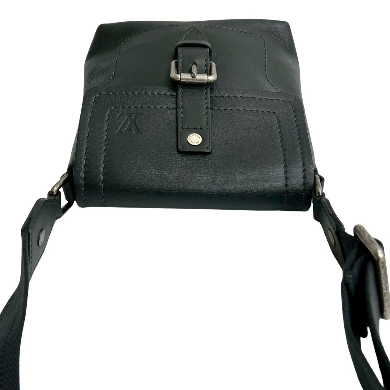 LOUIS VUITTON ショルダーバッグ ブラック系　ユタ ユマ LOUIS VUITTON ルイヴィトン ユマ ショルダーバッグ – Trip