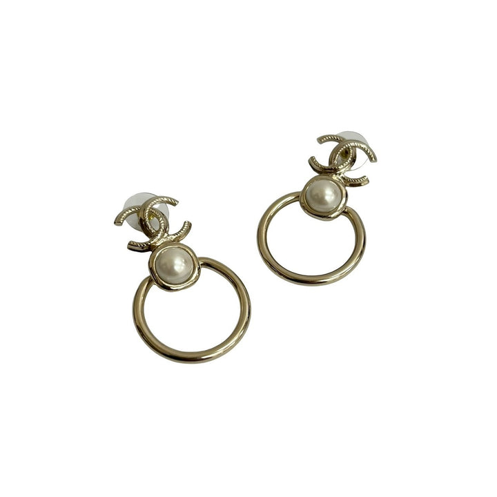 ピアス シャネル