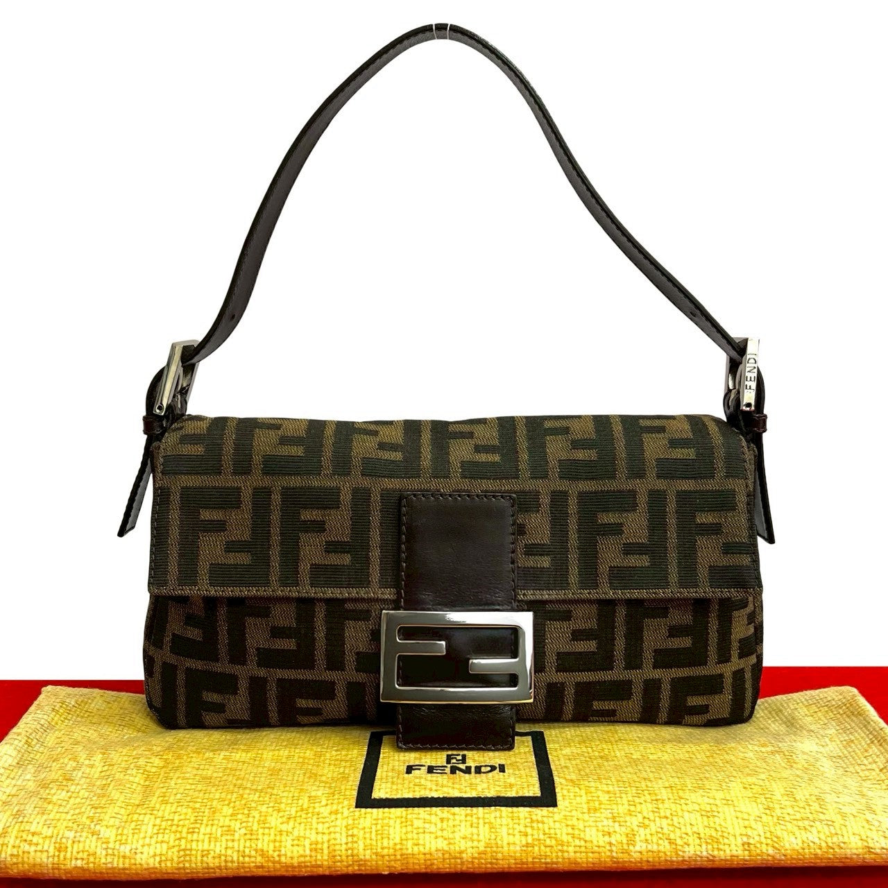 FENDI フェンディ (Vintage) マンマバケット ショルダーバッグ – Trip