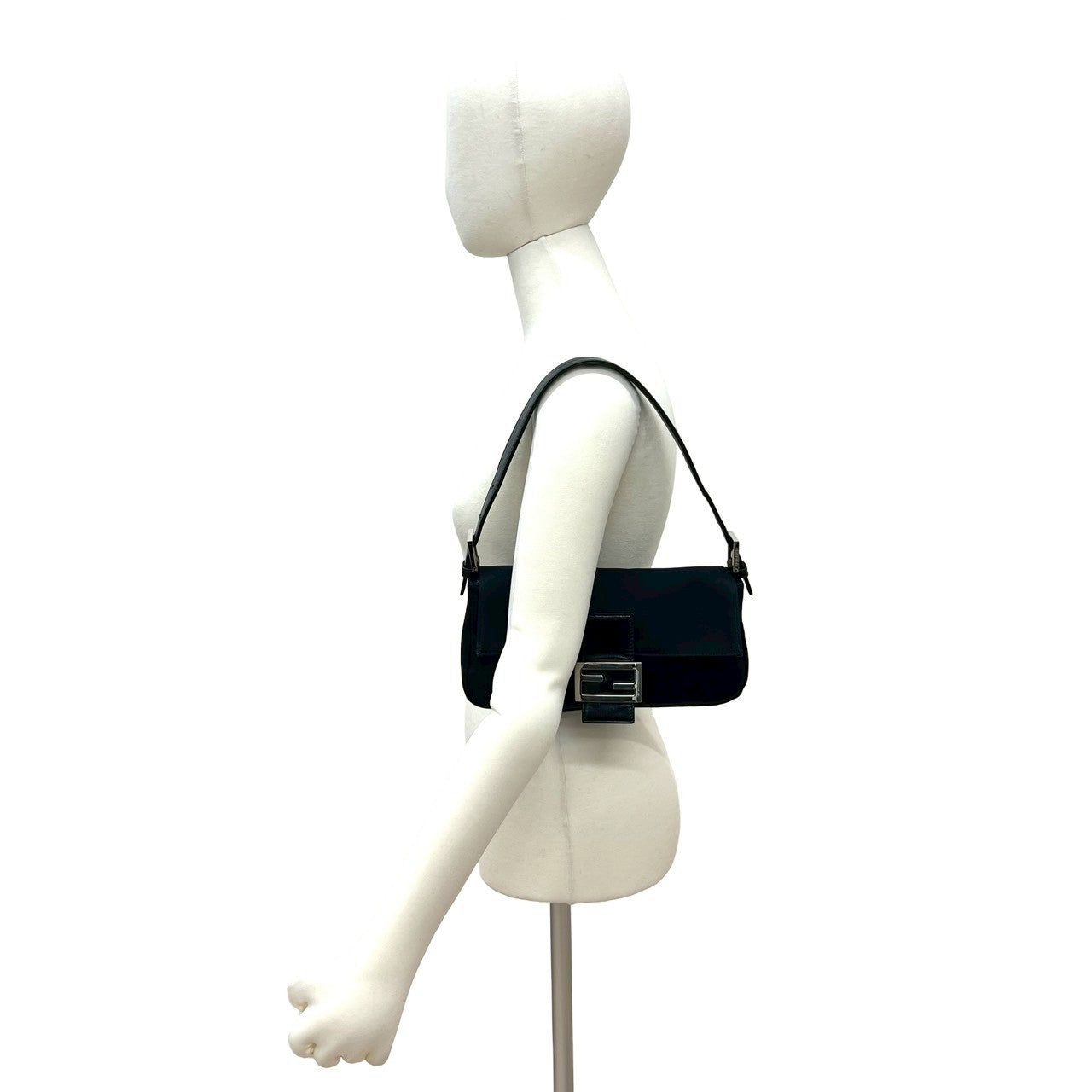 FENDI フェンディ マンマバケット ハンドバッグ – Trip