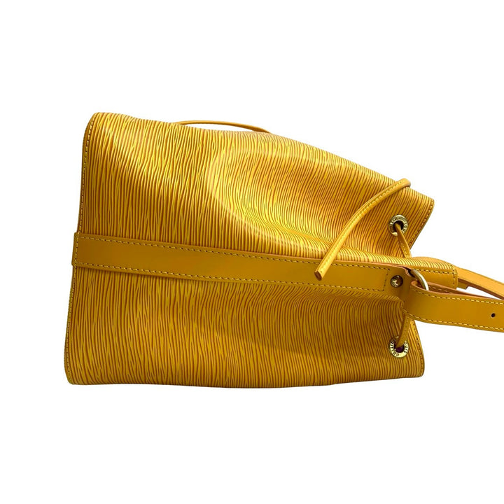 ショルダーバッグ ルイヴィトン プチノエ