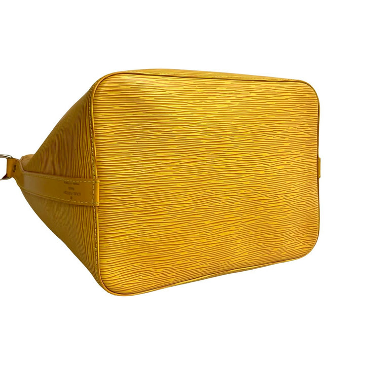 ショルダーバッグ ルイヴィトン プチノエ