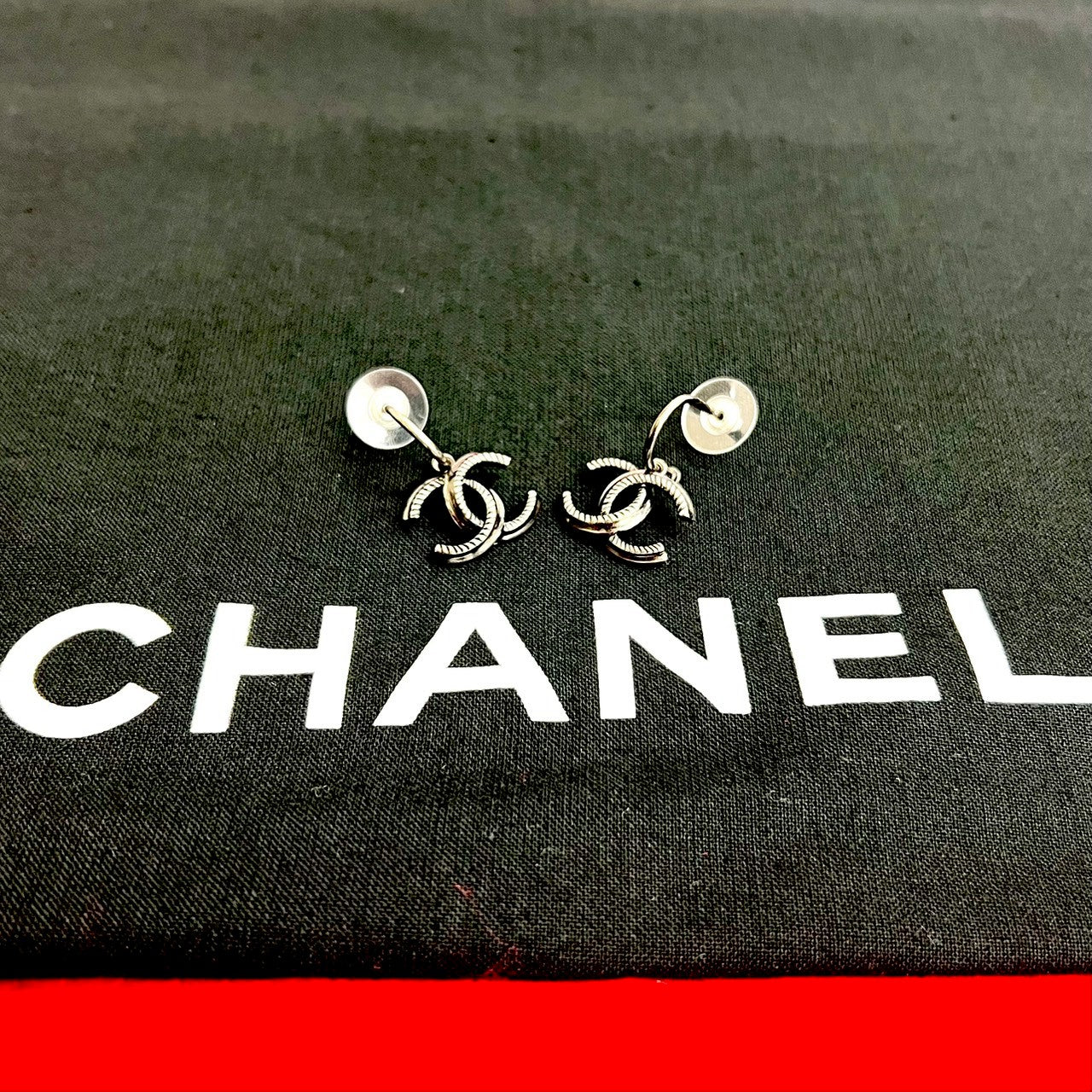 CHANEL シャネル ピアス – Trip