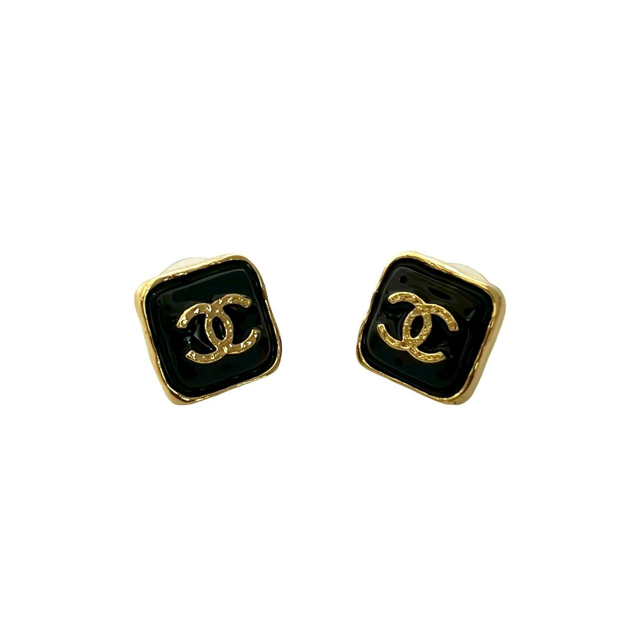 CHANEL シャネル ピアス – Trip