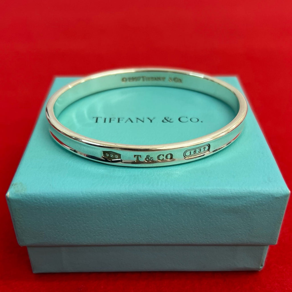 Tiffany & Co. バングル 1837 i10913_108_1024x1024.jpg?v=